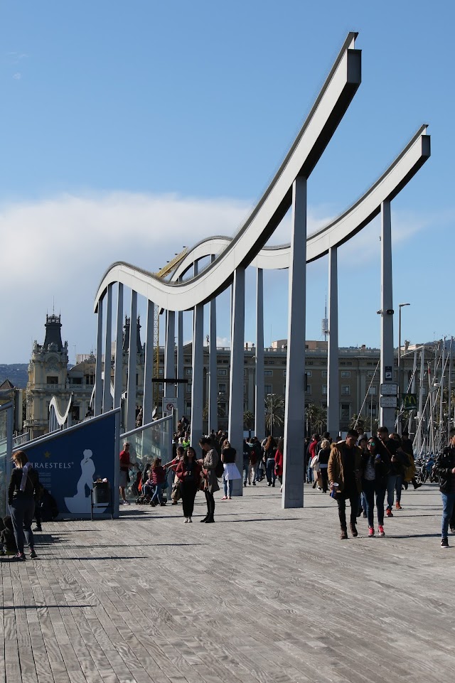 Puente Movil Maremagnum