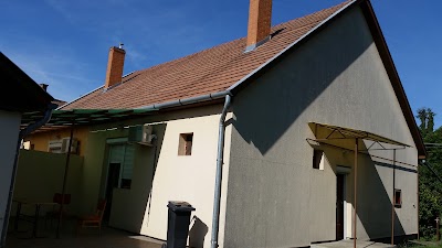 Photos of Csalog&aacute;ny S&ouml;r&ouml;ző