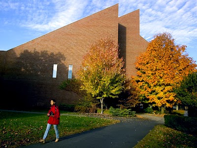 Ladd Library, Bates College