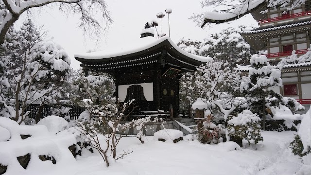 Rinnō-ji Temple