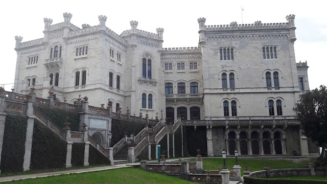 Museo Storico e il Parco del Castello di Miramare