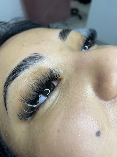 Wolf Studio (lashes & eyebrows) - Thumbnail