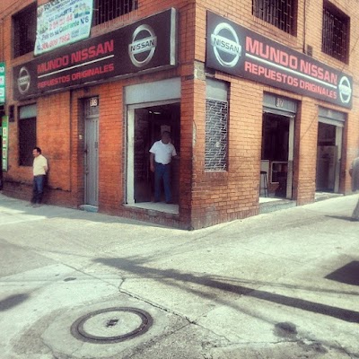 Photos of MUNDO NISSAN