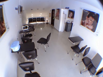 Photos of Mart&iacute;n Vidal Peluquer&iacute;a Colina II