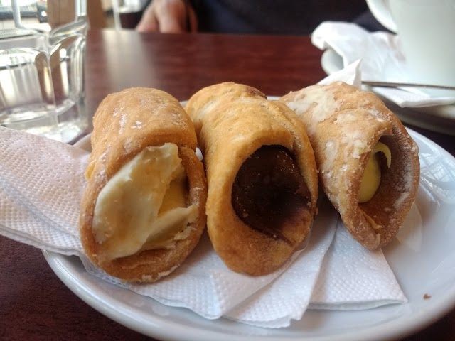Wally's Delicatessen