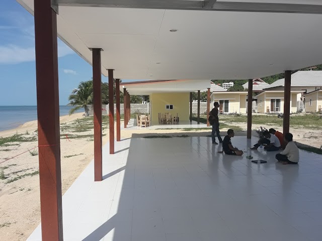 Bang Po Beach