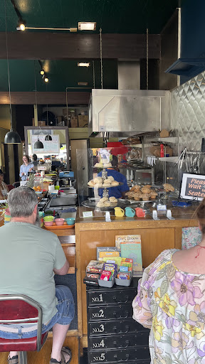 Streamliner Diner - Visual