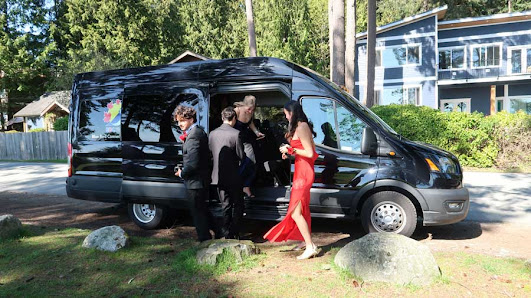 Sunshine Coast Mini Bus 790 Celestial Pl, Gibsons, BC V0N 1V1, Canada