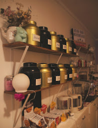 Photo n°41 de Sibylles - Salon de tatouage, piercing & de thé, Bordeaux à Bordeaux (Salon de thé)