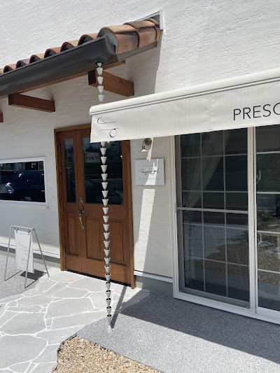 Presque égal (プレスク エガル)