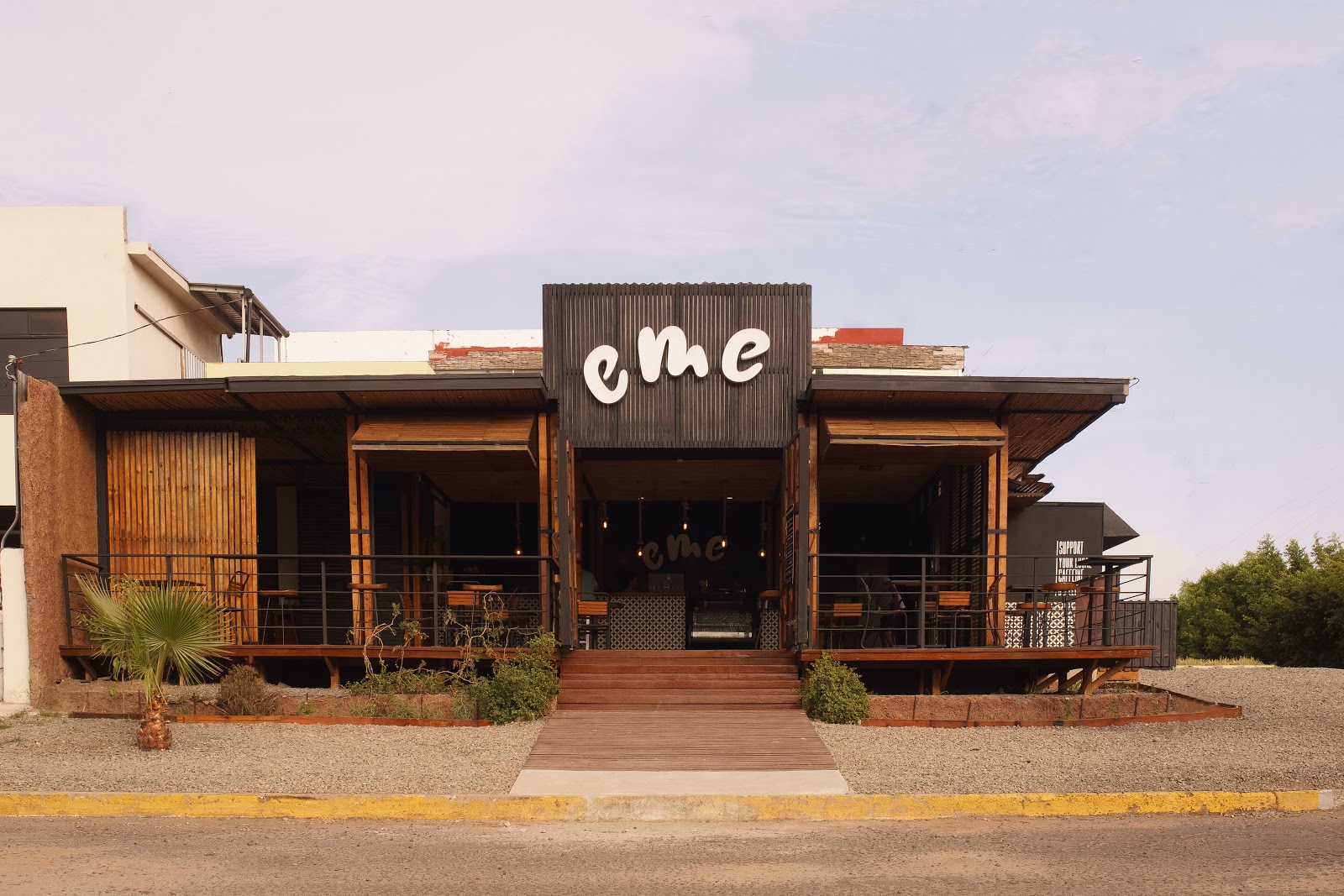 Eme — photo 1