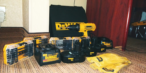 Dewalt Construction - Visual