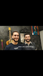 Photo n°5 de Mister John Coiffeur Barbier à Montluçon (Magasin d'articles de coiffure pour hommes)