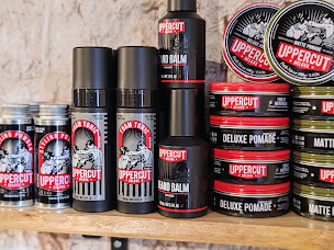 Photo n°9 de Chez Salomé Coiffure - Headspa & Barbershop à Le Croisty (Salon de coiffure)