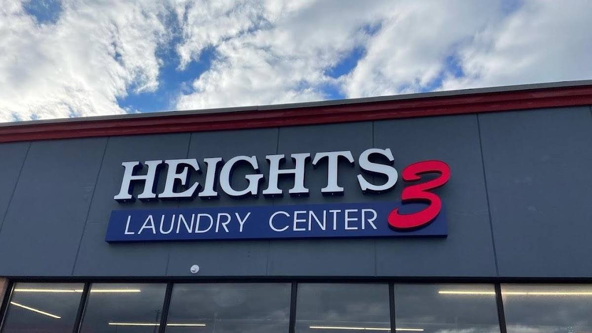 Heights Laundry 3 facility with washing machines in Detroit