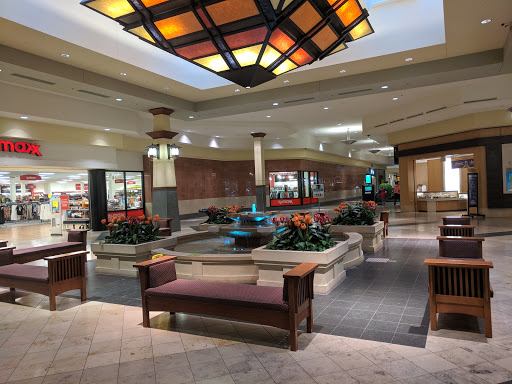 Lansing Mall - Thumbnail
