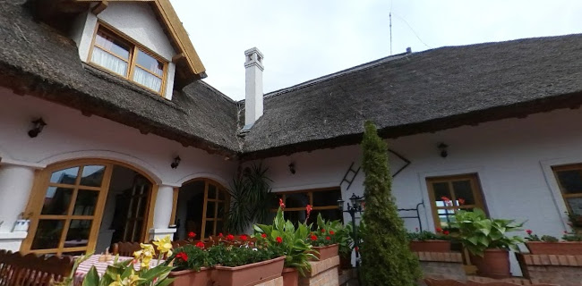 Telefonszám: Rigótanya Relax & Wellness Panzió Bükfürdő
