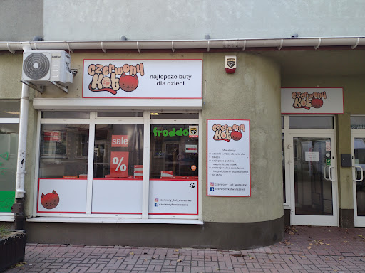 RED CAT - clothes and shoes for children