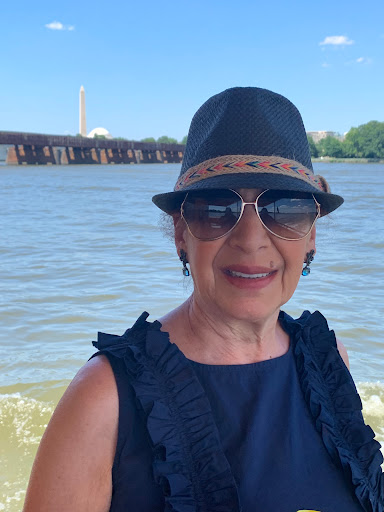 Karina Duvall: Licensed Legal Consultant, Foreign Attorney, and also Civil-in-Law Notary