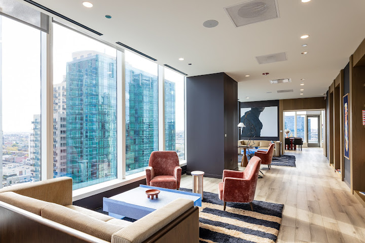 1000M Apartments by null