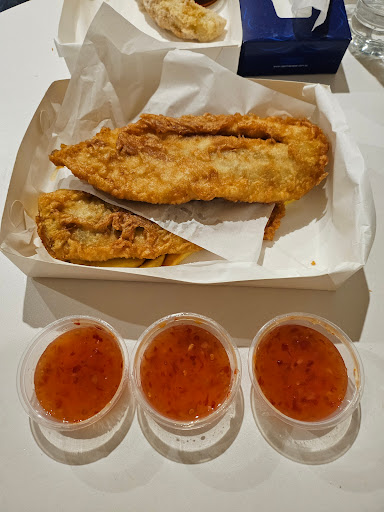 Freshly Battered Fish & Chippery - Thumbnail
