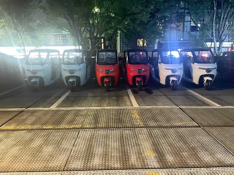 「Emobi（えもび）」トゥクトゥクレンタカー 福岡大名店 ~FUK TUK~