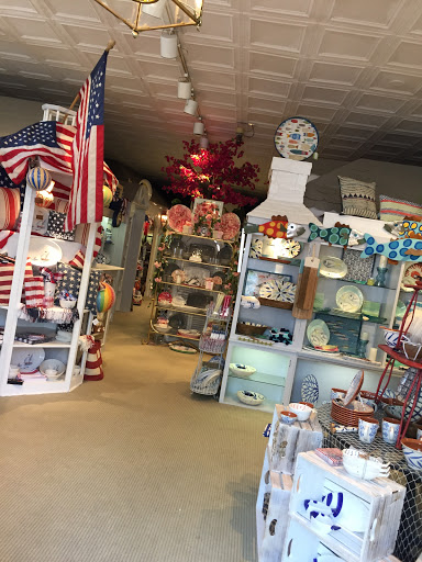 Whitney Shop - Thumbnail