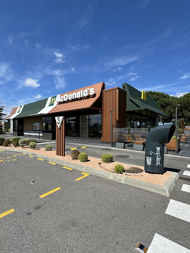 Photo 3 - McDonald’s