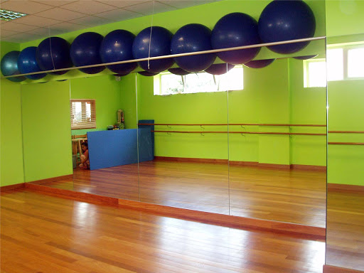 ACADEMIA DE DANZA ESTRYMENS - Thumbnail