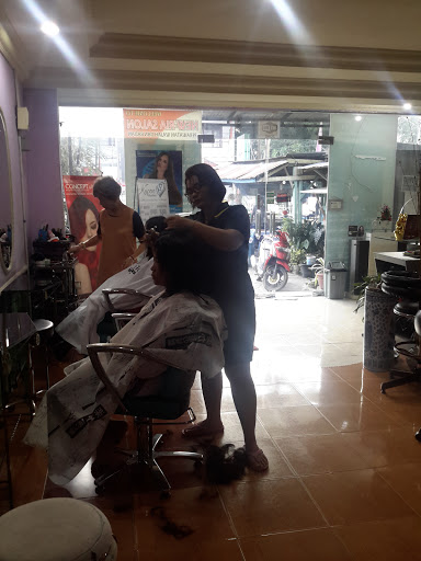 New RIA Salon