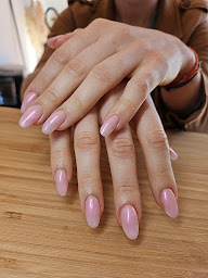 Photo n°20 de Ellyte coiffure- prothésiste ongulaire à Bordes (Salon de coiffure)