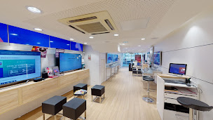 Photo n°33 de Boutique SFR Quimper St Corentin à Quimper (Opérateur téléphonique)