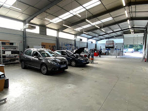 Photo n°8 de Garage Claris Automobiles à La Châtre (Garage automobile)