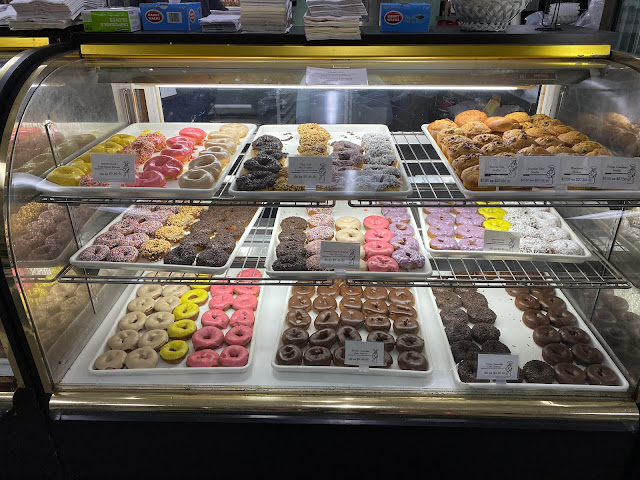 Brown's Bakery by null