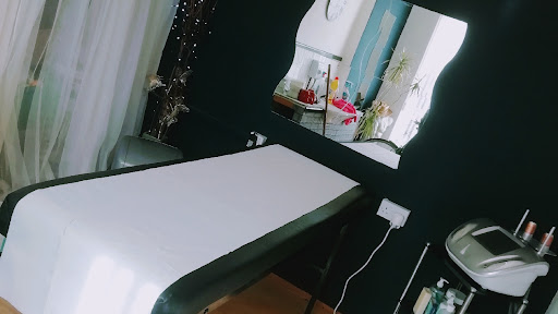 Studio massage parlour