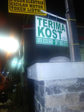 Kost Bang Jeri, Author: Doko Oix