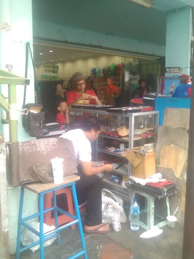 Photos of lapak malioboro skull ring