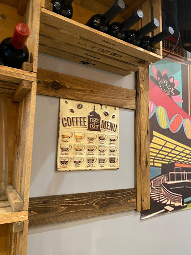 Comments and reviews of Cafe Latino