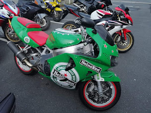 Photo n°5 de Garage etienne à Asnières (Garage automobile)