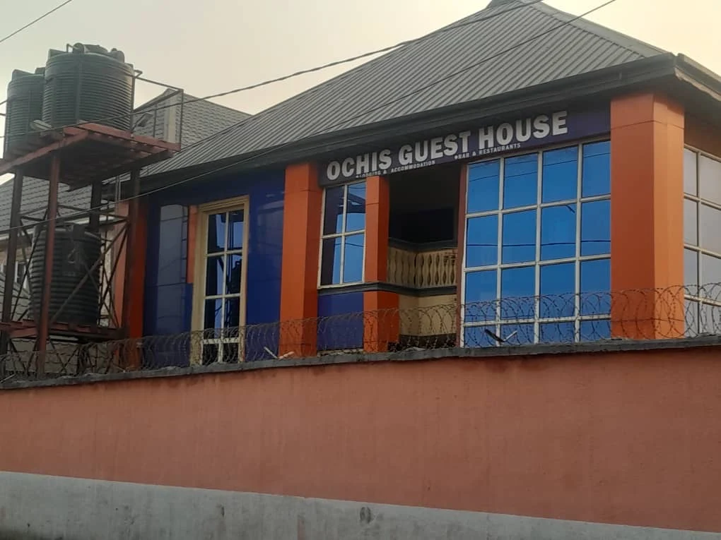 Ochis Guest House
