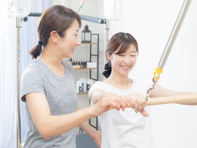 ≪全身整う≫toto-raku 【姿勢改善/骨盤矯正/肩こり/腰痛】