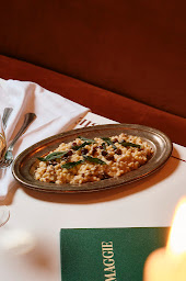 Photo n°18 de Maggie Restaurant & Brunch à Paris (Bar à vin)