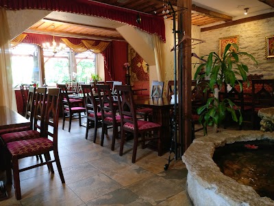 Photos of L&ouml;wenruh