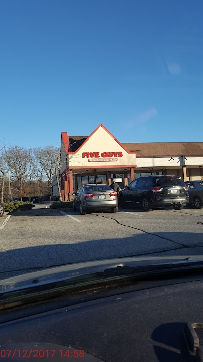 Cowesett Corners Shopping Center