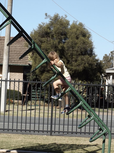 Una Cody Playground - Thumbnail