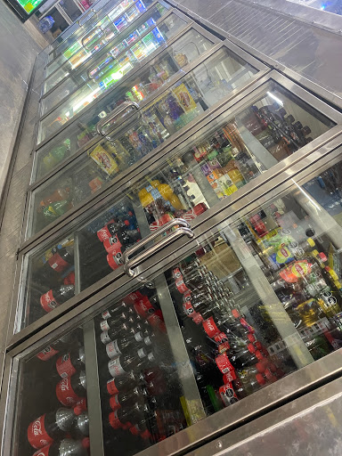 Convenience store "Mi Pueblito" - Thumbnail