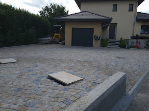 Photo n°13 de TERRASSEMENT DU GENEVOIS à Chênex (Piscine)