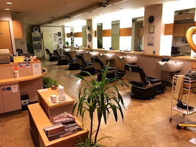 ヘアーサロングラン宮の森本店