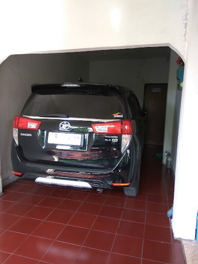 Photos of Emwe Transport - Car Rental & Tour Services