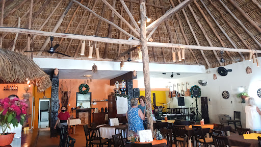 FACES Restaurant - Visual